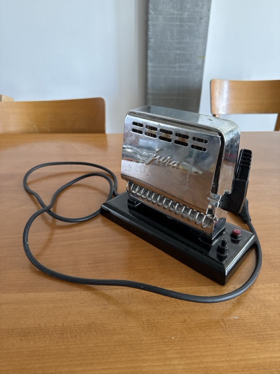 Jura Appareils de cuisine: Klassischer Jura Toaster – D'occasion à Erlenbach ZH par dim_t7w6 1