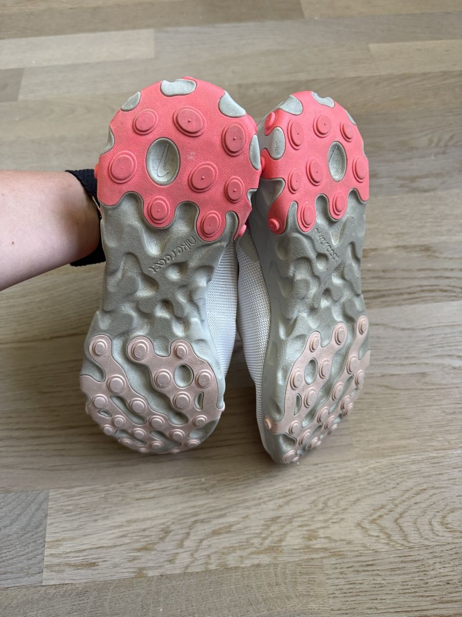 Nike Chaussures femmes: Nike react Gr. 40 – D'occasion à Rubigen par Elmacino 3