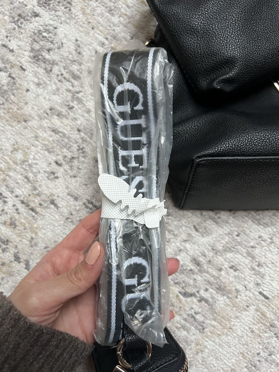 Guess Borse da donna: Guess schwarze Handtasche – Nuovo (secondo la descrizione) da Brunnen venduto da browneyes_007 4