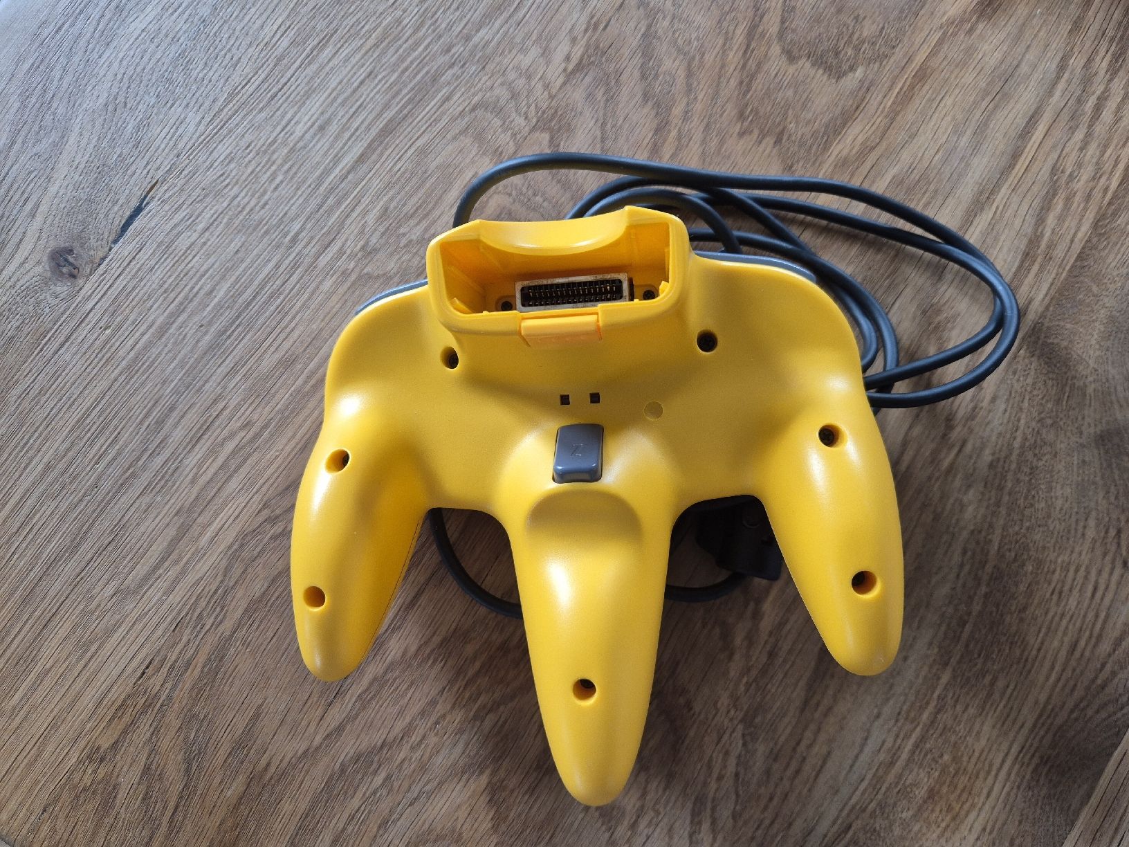 Nintendo Controller: Nintendo 64 Controller, gelb – Usato da Gümligen venduto da kurt2591989 1