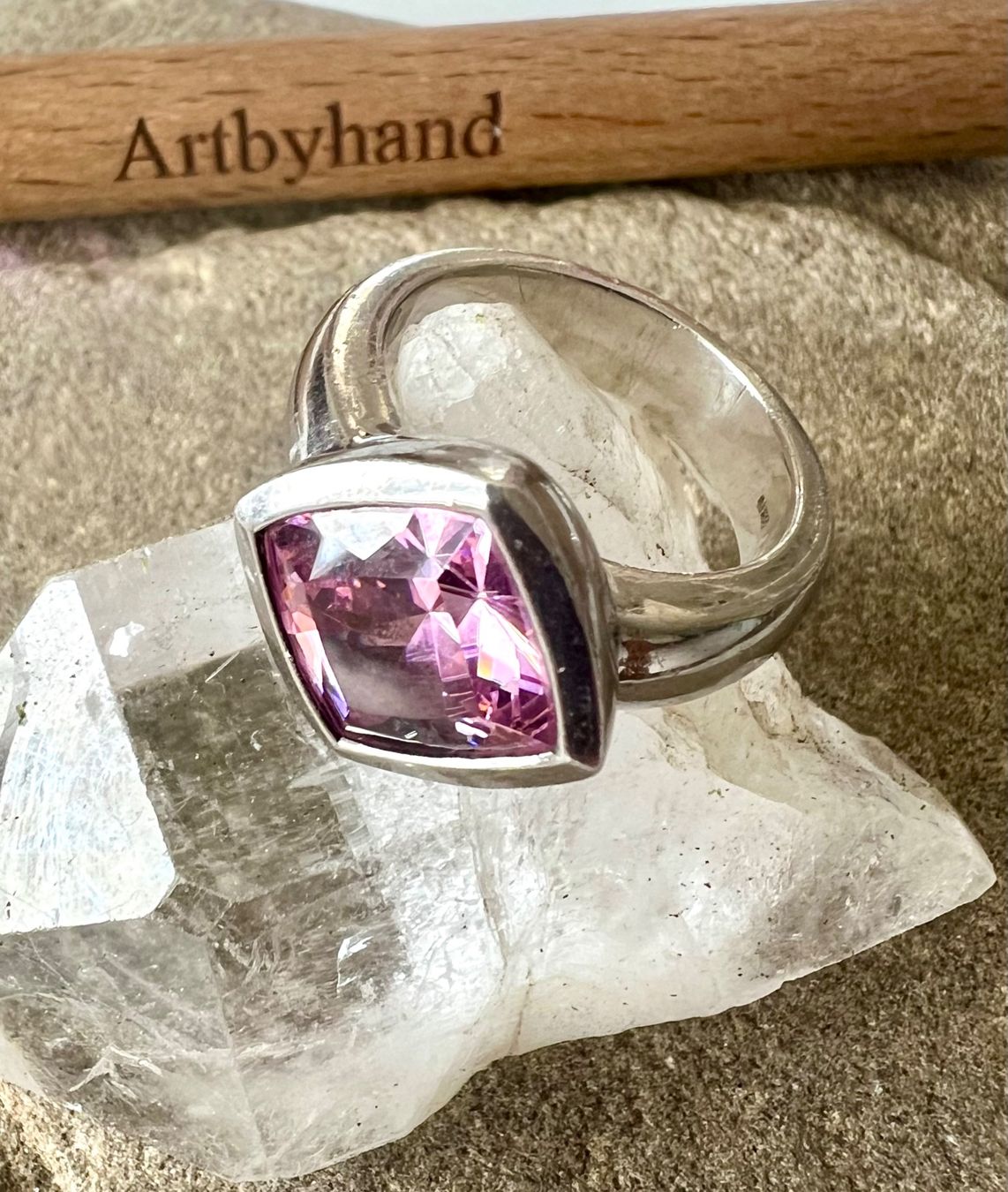 Anelli: Farbspiel: Silberring 925 mit grossem, facettiertem Amethyst – Usato da Ruswil venduto da artbyhand 9