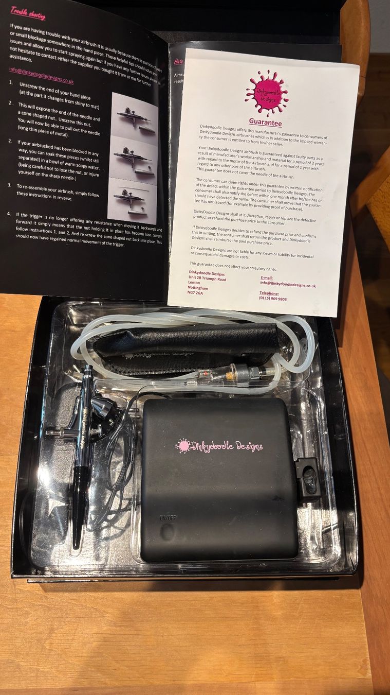 Tous les outils: Airbrush/Compressor Dickydoodle – D'occasion à St. Pantaleon par chantal.melle 1
