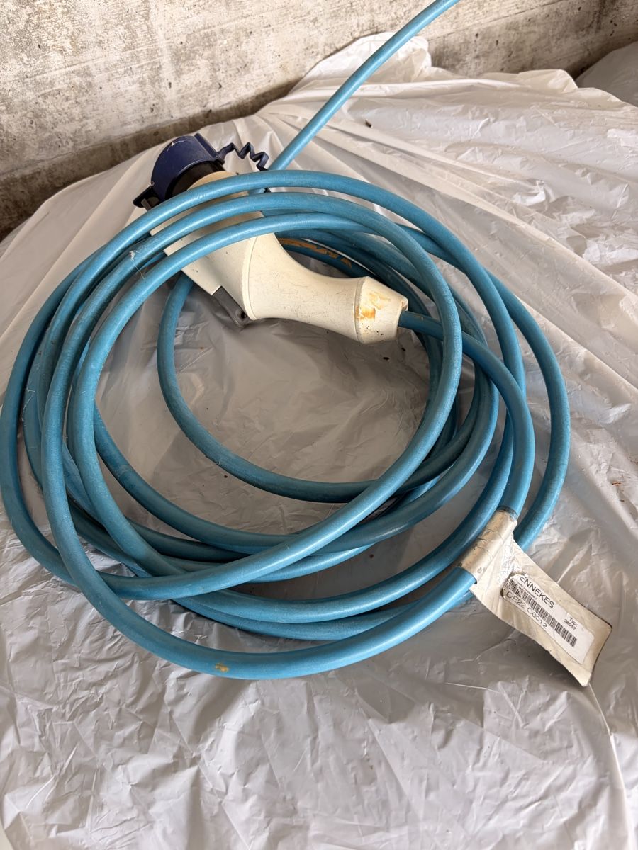 Mennekes Ladegeräte: Mannekes Ladestation Typ 1 – Gebraucht aus Brunnen von Alfa 3
