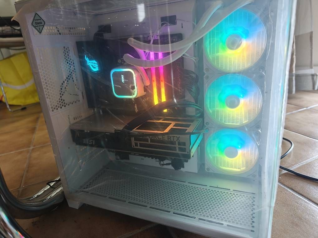 Custodie: PC desktop Gaming   – Usato da Gordola venduto da chr_t5rn