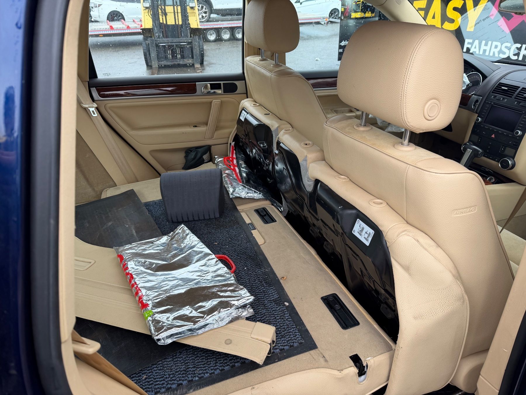 VW Autos: VW TOUAREG 2006, FULL OPTION, EXPORT – Défectueux à Meien par GSXR997 8