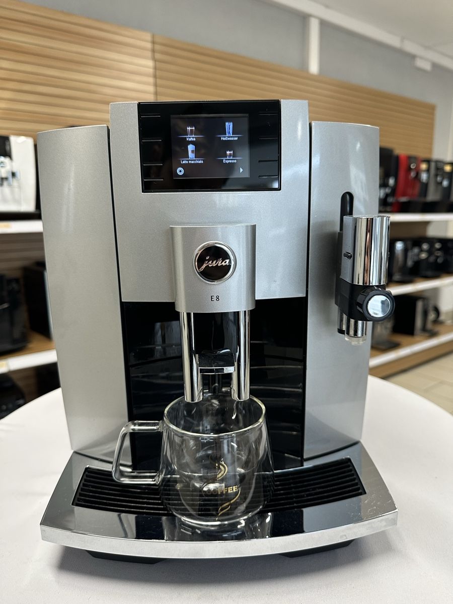 Jura Kaffeemaschinen & Espressomaschinen: JURA E 8 – Gebraucht aus Gränichen von Luma.KaffeeMaschinen 2
