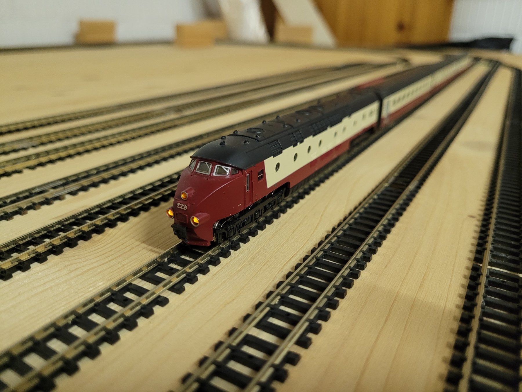 Trix Modelleisenbahnen: TEE - Zug 4teilig Spur n – Gebraucht aus Gempenach von moudi60 3