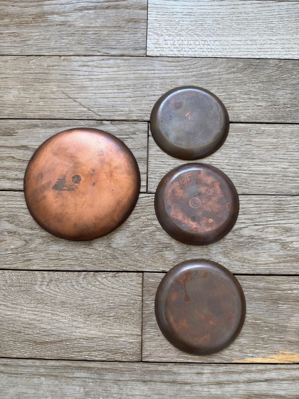 Sottobicchieri: Midcentury Coaster/Untersetzer, Kupfer emailliert – Usato da Luzern venduto da Mamutpe 1
