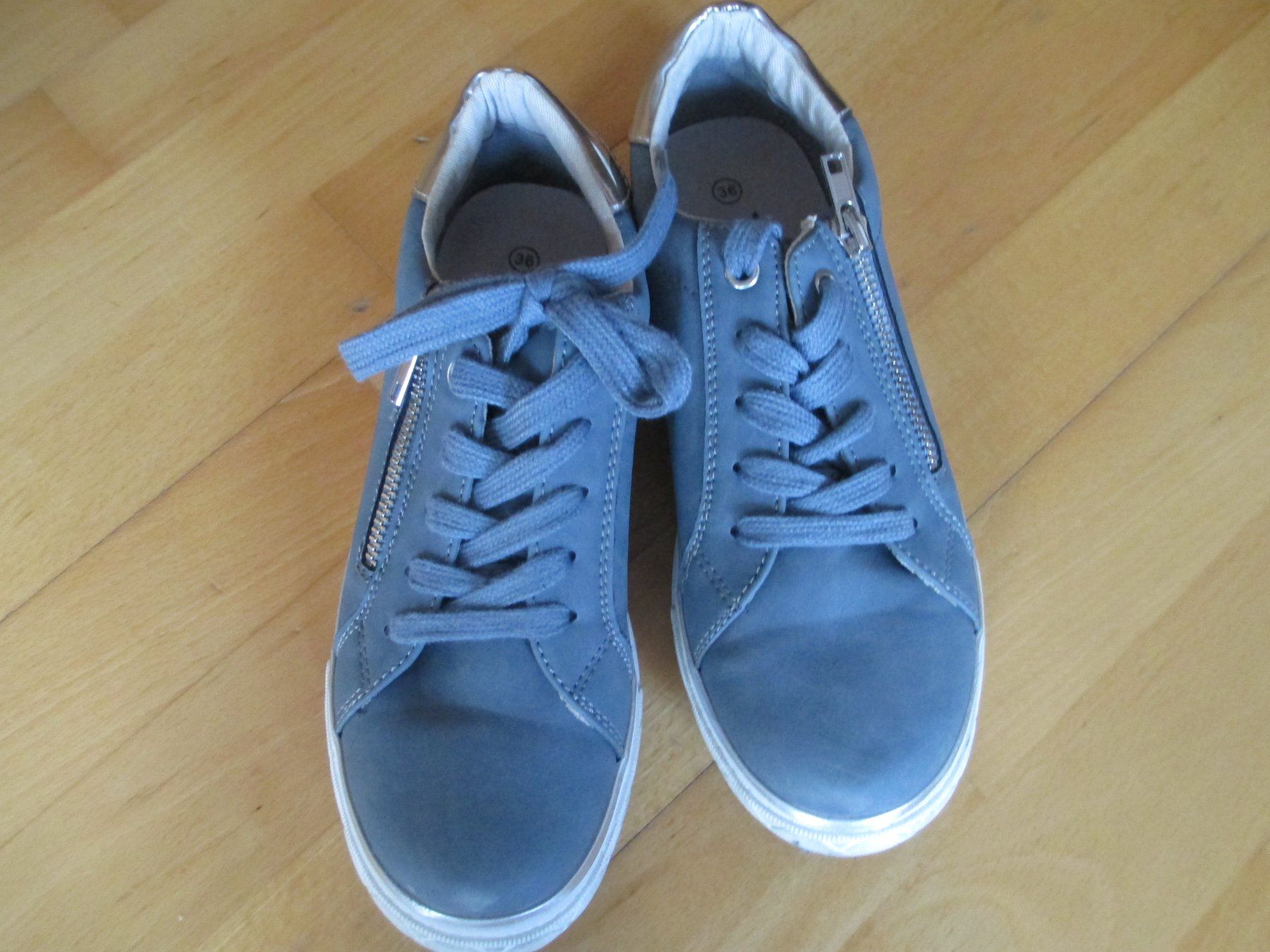 Chaussures femmes: Damenschuhe GR 36 – D'occasion à Landquart par Froneri 1