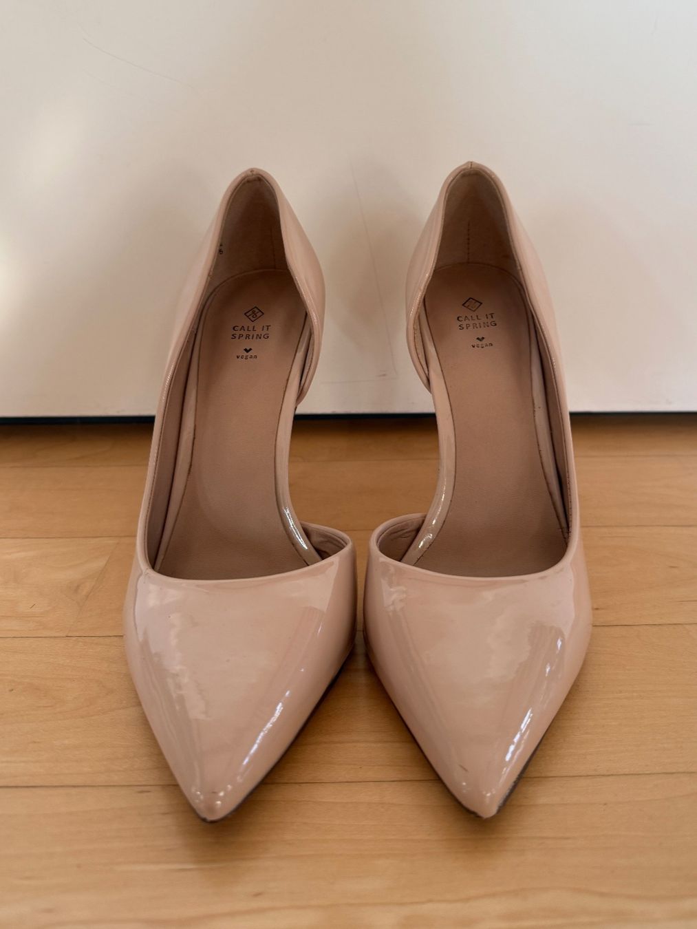 Scarpe da donna: Pumps "Call It Spring" nude Lackleder Grösse 38 – Usato da Wädenswil venduto da Bixio