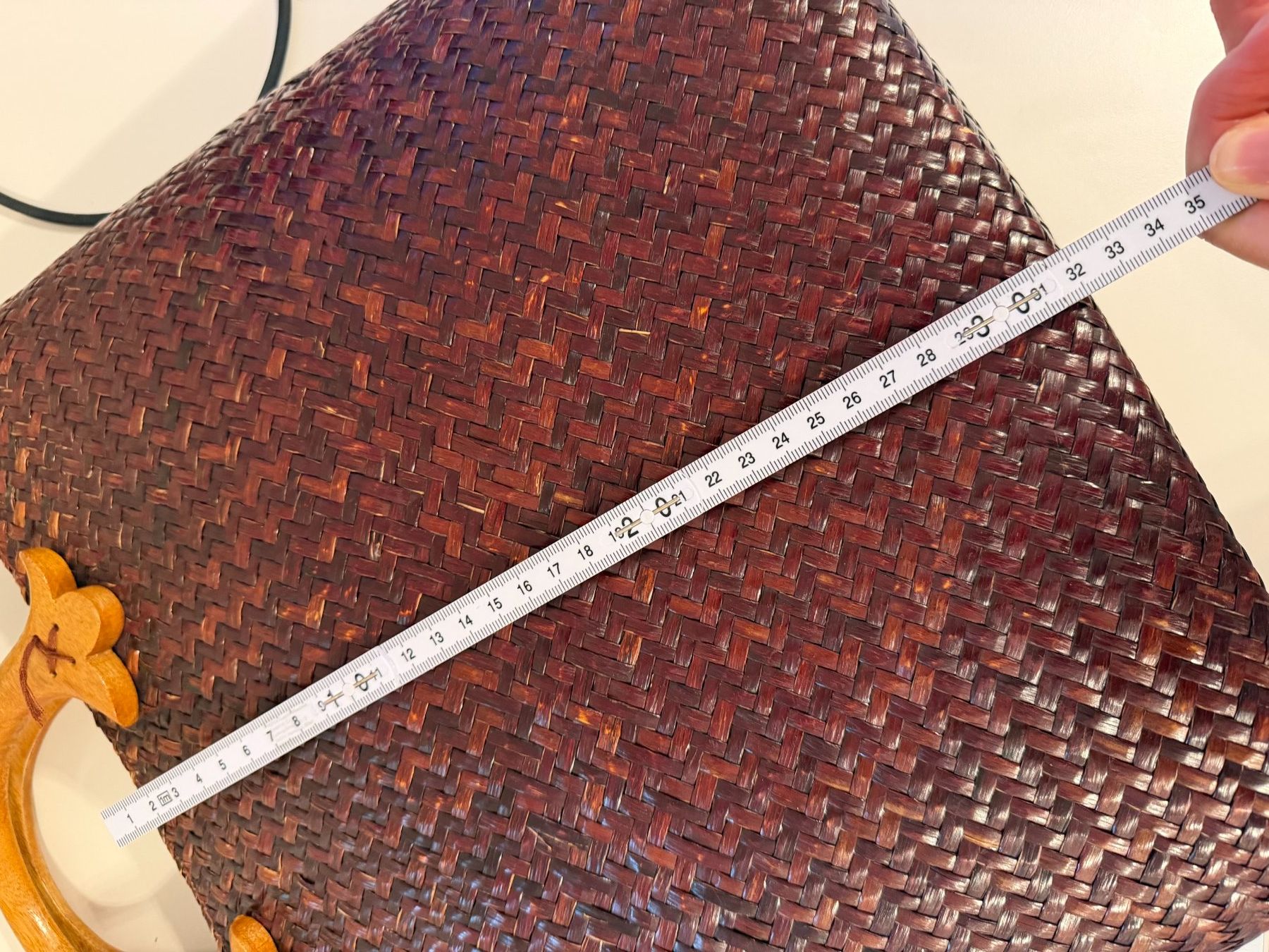 Borse da donna: Wunderschöne Vintage Rattan Tasche mit Holzgriff – Usato da Arosa venduto da MissGipsy 2