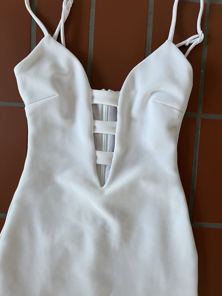 Robes: Nookie Etui Kleid Gr.34 – D'occasion à zürich par kira.jj 1