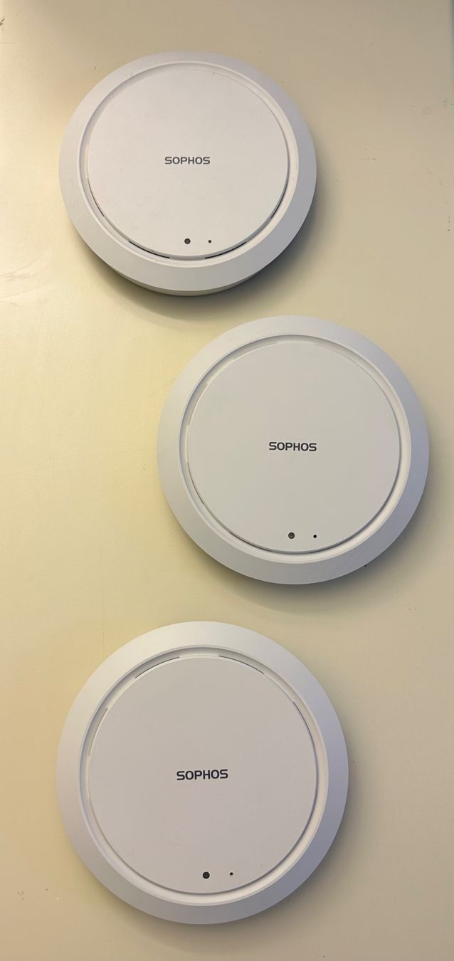 Modem & Router: 3 x Wlan Access Points Sophos AP100C – Usato da Aarau venduto da DataShop-Aarau