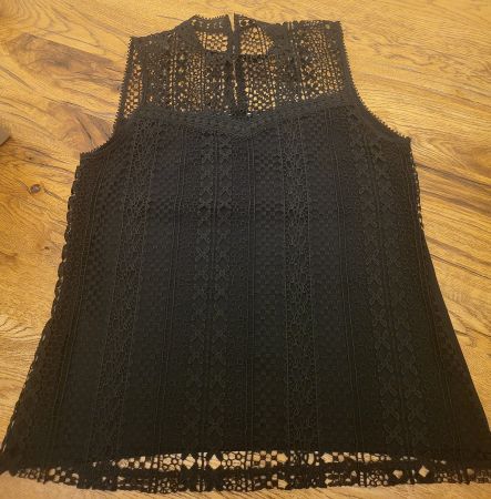 Elegantes Spitzenoberteil