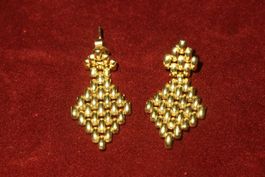 Wunderschöne Ohrringe in Gelbgold (750)