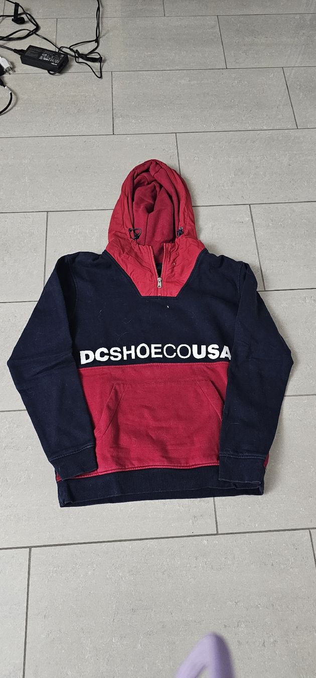 DC shoes Maglioni & Felpe: Felpa DC Shoes da uomo rosso/blu navy – Usato da Gordola venduto da Alfacigno