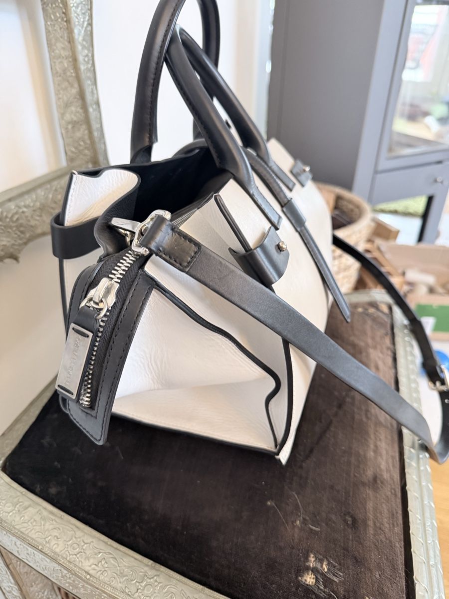Taschen für Damen: Costume National. Tasche. – Gebraucht aus Zürich von Reloved2020 1