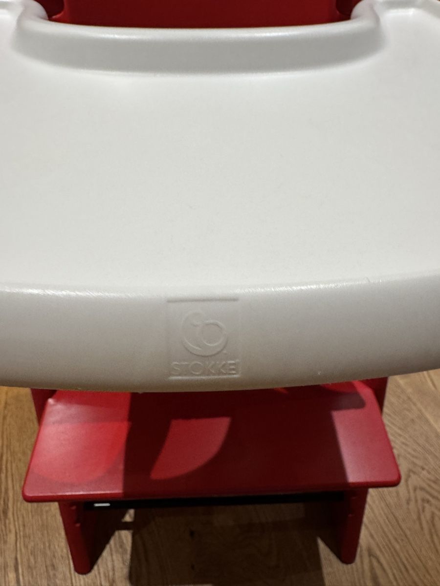 Stokke Seggioloni: Stokke Tripp Trapp Tablar weiss - Versand möglich – Usato da Neuhaus SG venduto da chinderegge 1