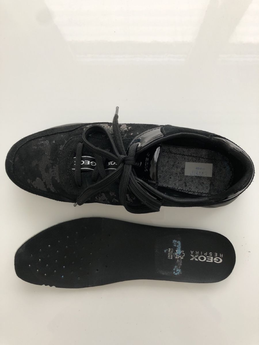 Geox Scarpe da donna: Geox Sneaker Damen schwarz Gr. 37 – Usato da Wittenbach venduto da mansi19 3