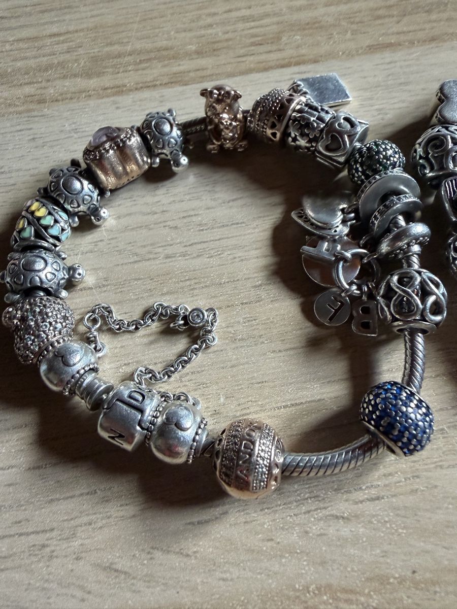 Pandora Bracciali & Braccialetti: Vends deux bracelets Pandora  – Usato da La Sagne VD venduto da jeliquidetout 1
