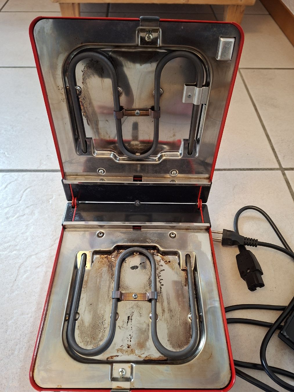 Sigg Küchengeräte: Sigg Bretzeleisen &Waffeleisen Ab1-! – Gebraucht aus Büren zum Hof von Flohmarkt_Bern 3