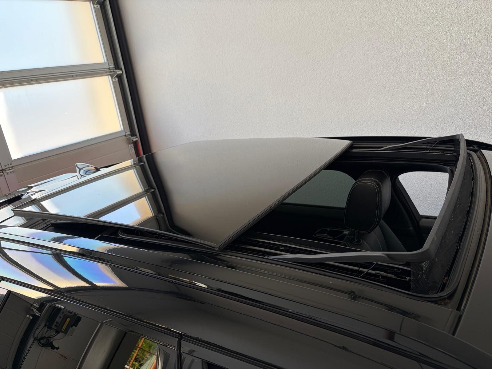 Land Rover Automobili: LAND ROVER Range Rover Velar R-Dynamic P 250 SE Automatic – Usato da Châtel-St-Denis venduto da GCRC11 9