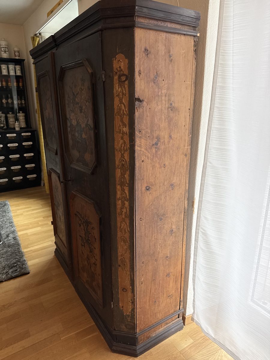 Armadi: Antiker Bauernschrank, original Bemalung – Usato da Zürich venduto da d.reitzer 4