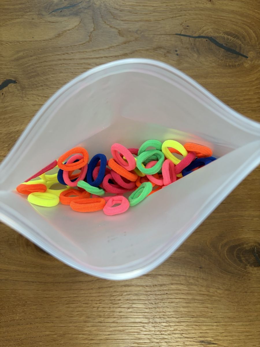 Haarschmuck: 50 Haargummis Set, viele Farben, NEU! – Neu und originalverpackt aus Hinwil von crn139 1