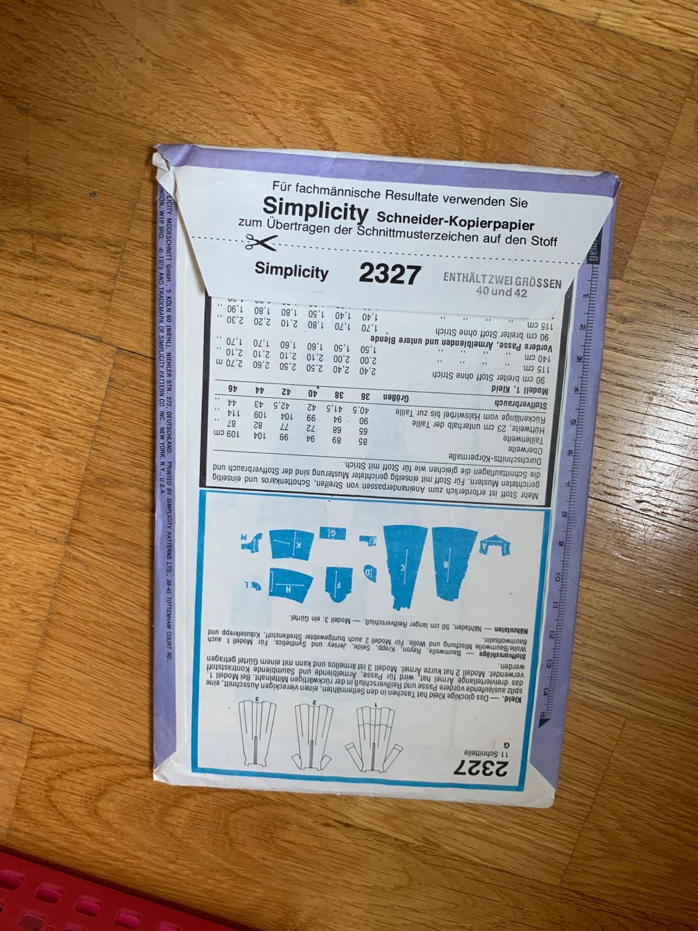 Schnittmuster: Simplicity Schnittmuster  Kleider Gr.  40 Vintage 1980 – Gebraucht aus Richterswil von Moii89 1