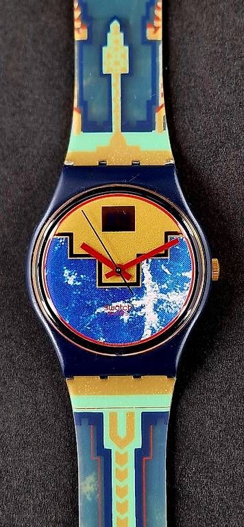 Orologi: Swatch Blue Flamingo GN114 – Usato da Bassersdorf venduto da Zwoebschi 1