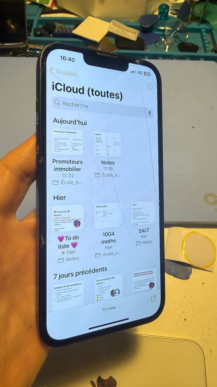 Apple Telefoni cellulari / Smartphones: Ecran original fissuré pour iPhone 14 – Usato da Morges venduto da DA-repa 1