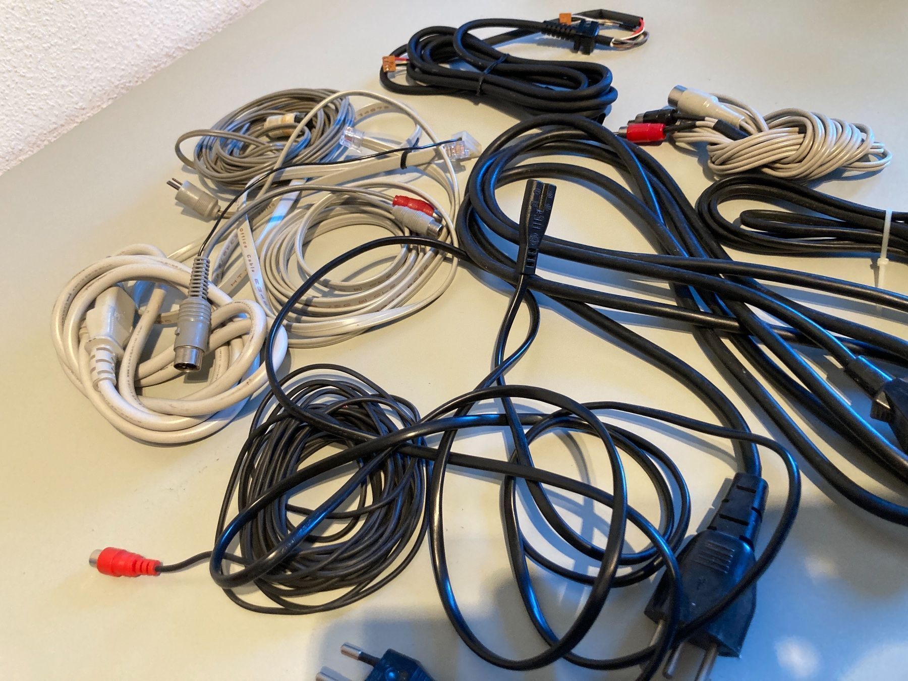 Kabel: Diverse Kabel – Gebraucht aus Sargans von Pacor 3
