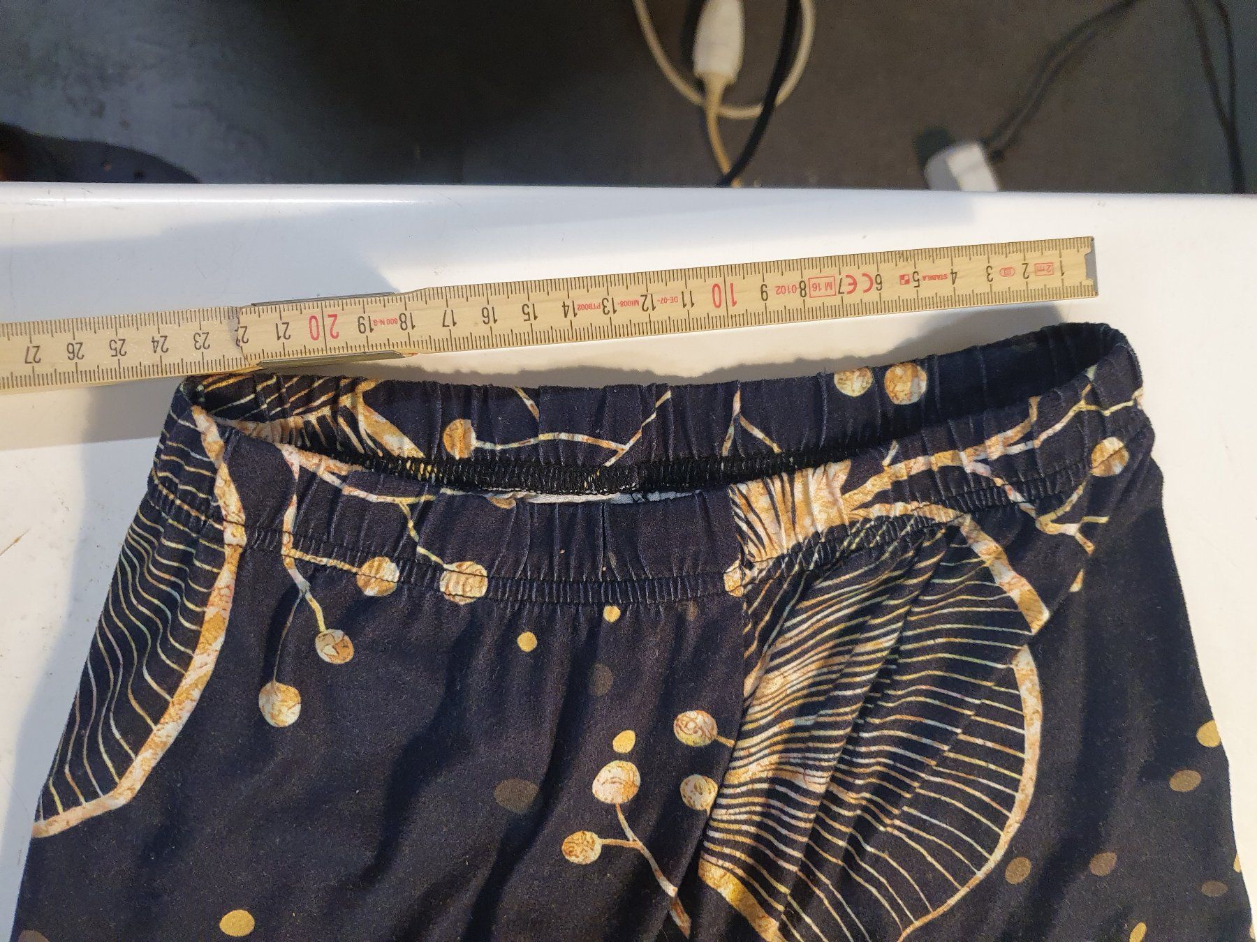 Leggings: 4 Stk Leggins grösse S – Usato da Zürich venduto da loosebone 3