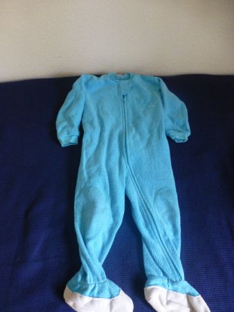 Kinder-Pyjama/Strampler von Zewi+bébéjou (Switzerland)