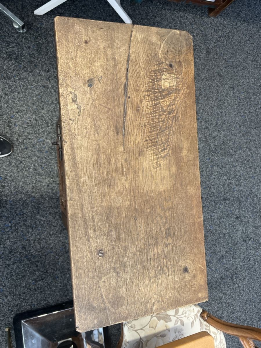 Cassettiere: Antike Truhe, Holz, geschnitzt, rustikal, – Usato da Rorschach venduto da TrendyDeals 1