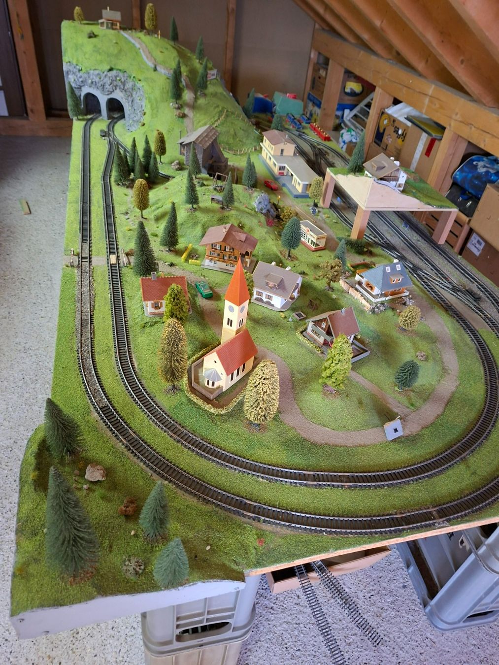 Lima Modelleisenbahnen: Modeleisenbahn HO Lima – Gebraucht aus Doppleschwand von Angla
