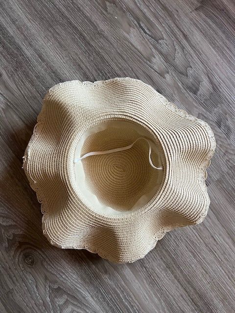 Copricapi, berretti & cappellini: Der stylische Hut -  Gr ca. 58 cm – Usato da Neerach venduto da romiping 2