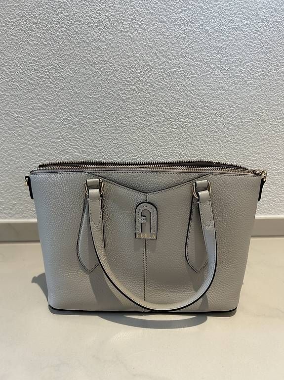 Furla Sacs femmes: Furla Handtasche – Neuf (Voir description) à Eich par len_khh6