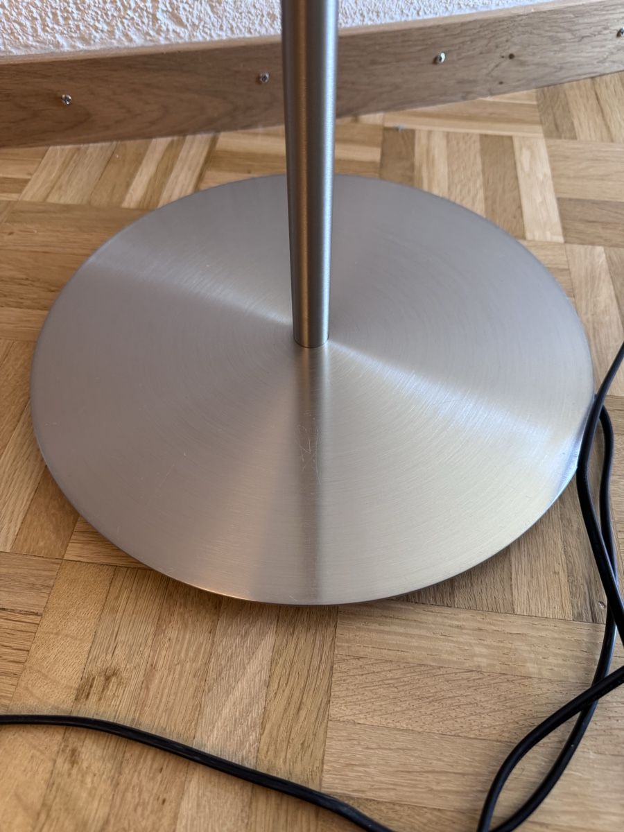 Ikea Lampade: IKEA Stehlampe mit Metallfuss und Stoffschirm – Usato da St. Gallen venduto da kara_24 2