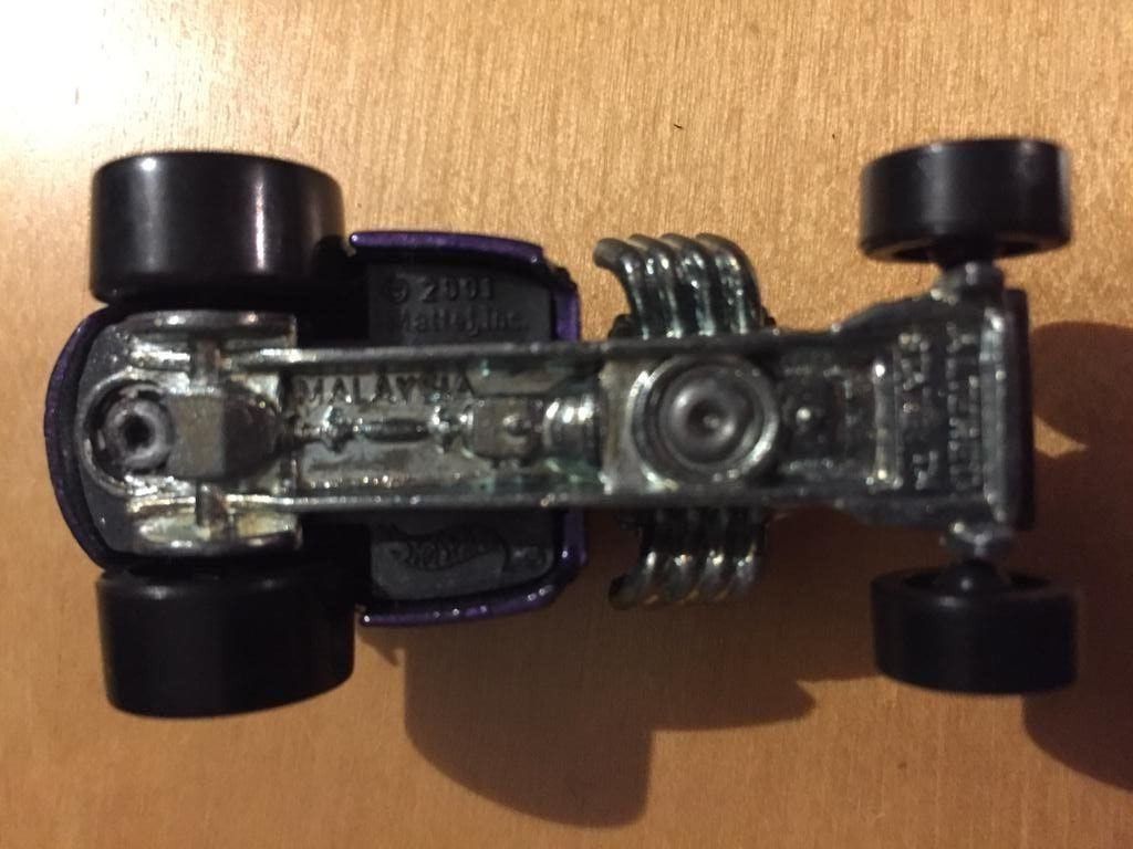 Hot Wheels Modellini d'auto: ALTERED STATE 1:64 – HOT WHEELS 2001 – Usato da Neftenbach venduto da Mador6 2
