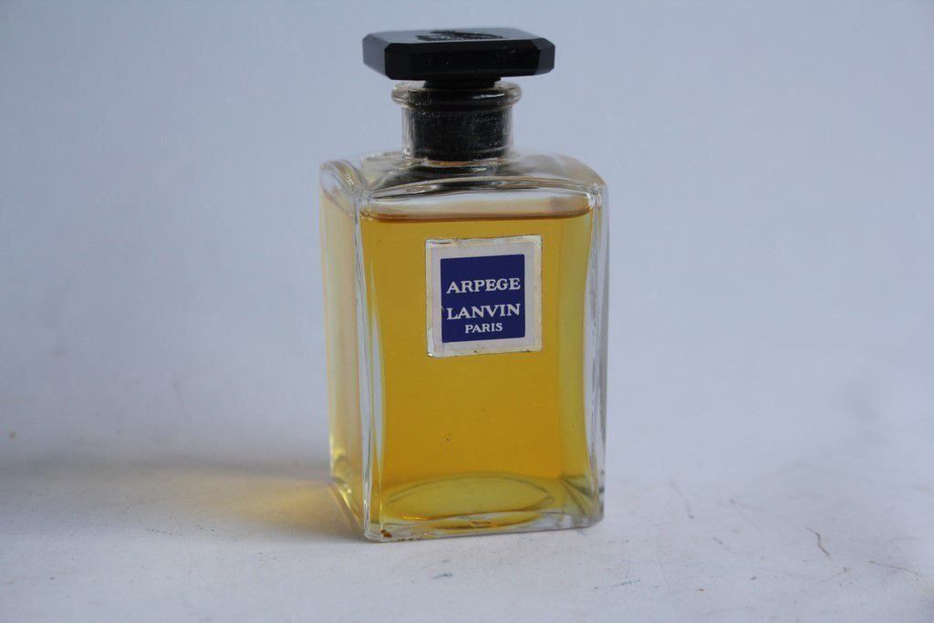 Flaconi: Flacon de parfum Arpège de Lanvin – Usato da Vandoeuvres venduto da Dom-Tom