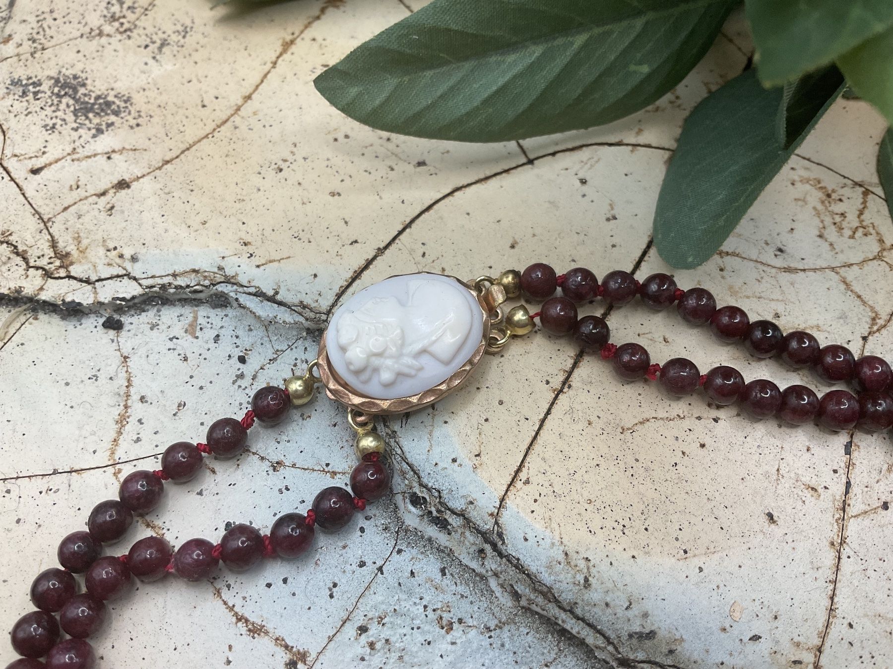 Catenine: Antike Kropfkette Muschelgemme, Granat – Usato da Luzern venduto da S.Kern01 2