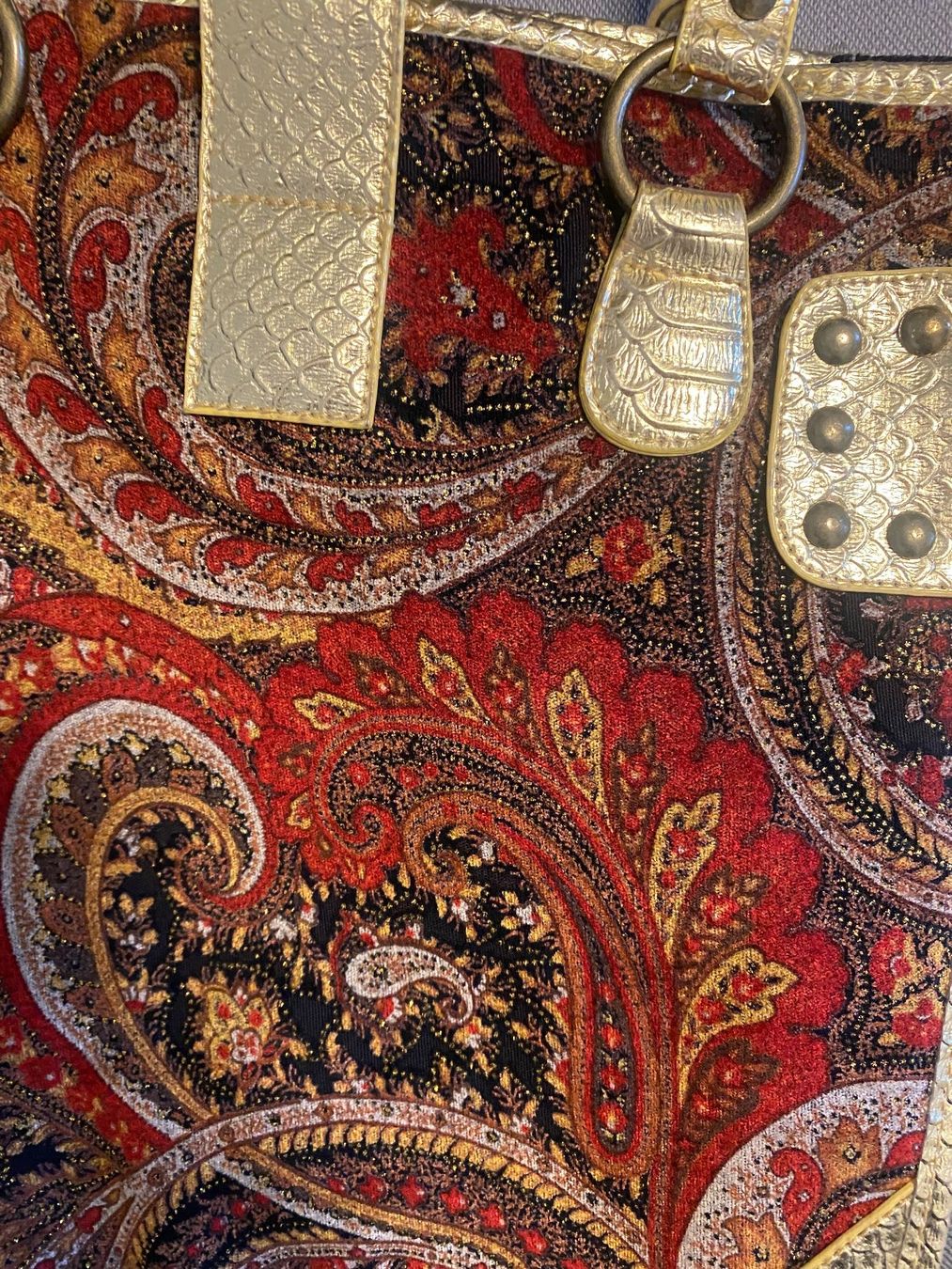 Taschen für Damen: Vintage Tasche gold/samt – Gebraucht aus Arni AG von Mimo007 4
