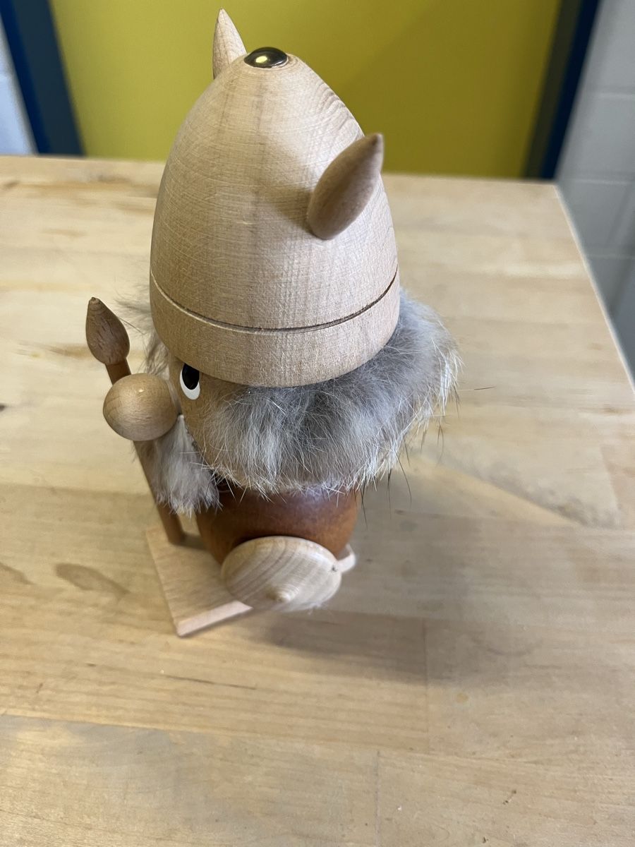 Figuren: Holzfigur Wikinger Handarbeit Dänemark – Gebraucht aus Strengelbach von RaenAntikDesign 3