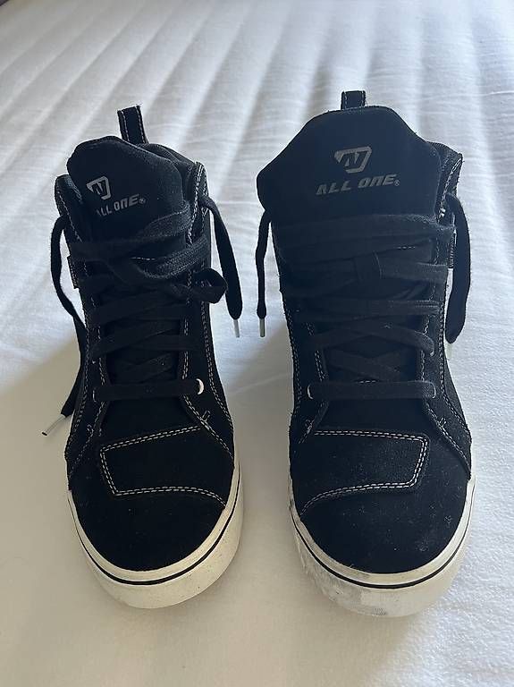 Scarpe da uomo: Boots excellent état pour motard – Usato da Genève venduto da Jippe52