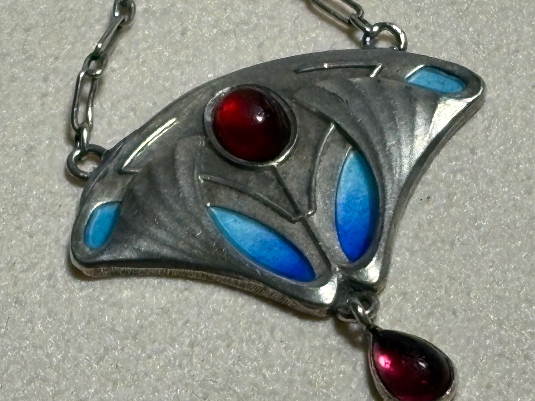 Broschen & Nadeln: 1 Brosche 800 Silber, ein Collier 830 Silber – Gebraucht aus St. Peterzell von verena40 2