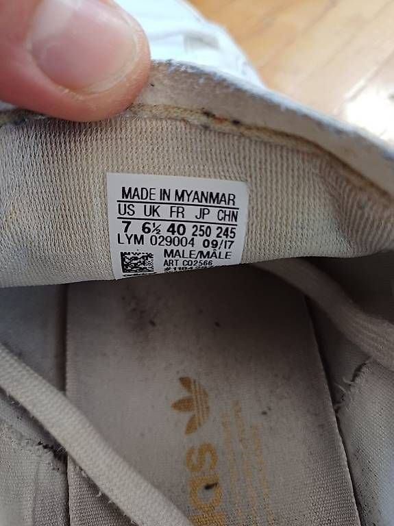Scarpe da donna: Basket/Sneakers Adidas blanche taille 40 – Usato da Glovelier venduto da GaCh 2