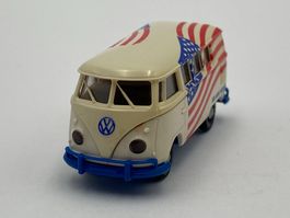 Brekina 1:87 VW T1b Bus Exportmodell mit USA-Flagge