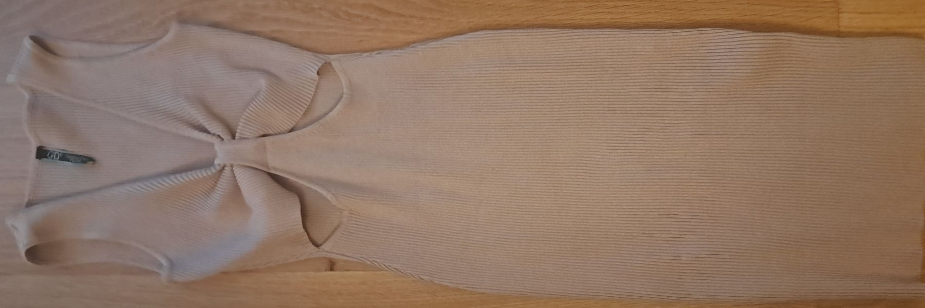 Robes: Kleid mit Cut-Outs – Neuf (Voir description) à Seengen par ja6_65wp