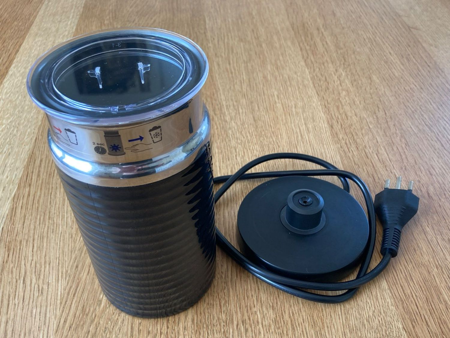 Elettrodomestici da cucina: Nespresso Milchschäumer Aeroccino 3  ab 1.- – Usato da Kollbrunn venduto da Sobuko 2